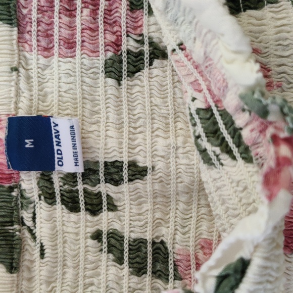 Roses And Ruffles Top - Picture 5 of 9